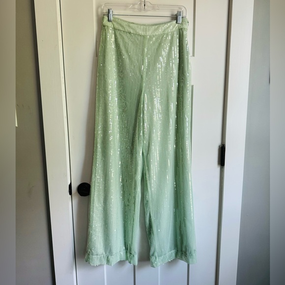 House of Harlow 1960 Pistachio Colored Flowy, Wide Leg, Sequin Pants size 6 - Picture 2 of 9
